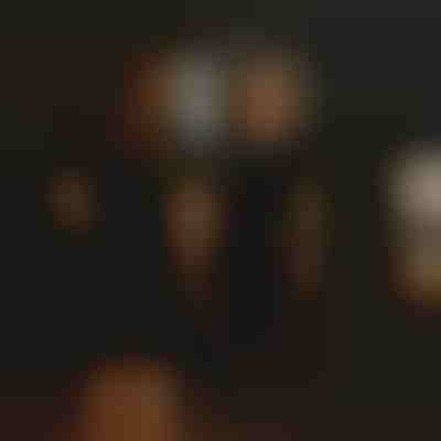 Αυτοκόλλητοι καθρέφτες με ευκρίνεια HD (4τμχ, 30x30εκ) | MIRRAZE